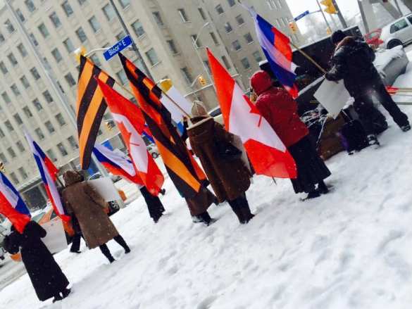 Foreign antimaidan protests: London and Toronto (PHOTOS, VIDEO) | Русская весна