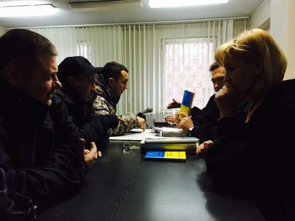 В Мариуполе каратели «поговорили» с судьей, и тот с травмами оказался в больнице (фото) | Русская весна