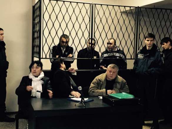 В Мариуполе каратели «поговорили» с судьей, и тот с травмами оказался в больнице (фото) | Русская весна