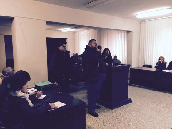 В Мариуполе каратели «поговорили» с судьей, и тот с травмами оказался в больнице (фото) | Русская весна