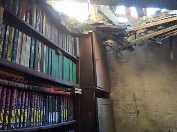 С 6-го по 7-е августа обстрелами ВСУ в Донецке повреждены 20 зданий (ФОТО+ВИДЕО) | Русская весна