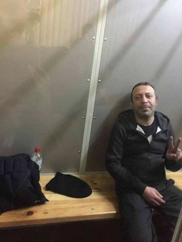 МОЛНИЯ: конвой СБУ «выкрал» Геннадия Корбана из зала суда | Русская весна