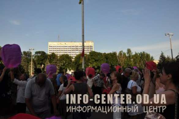 В Одессе почтили память жертв пожара в Доме профсоюзов 2 мая (фото/виде) | Русская весна