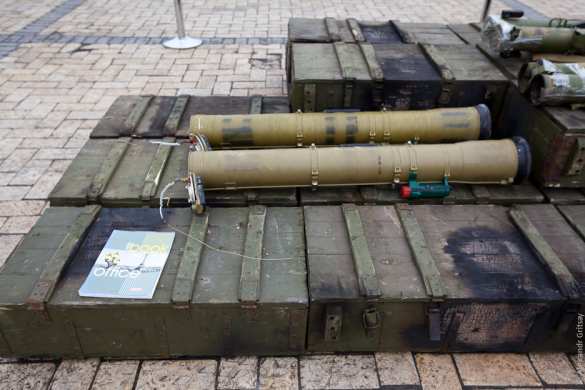 Exhibition of "Russian invasion evidences" in Kiev. Poroshenko's shame peak.  | Русская весна