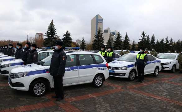 Чем живёт Донбасс: Пушилин вручил новые автомобили правоохранителям (ФОТО, ВИДЕО) | Русская весна