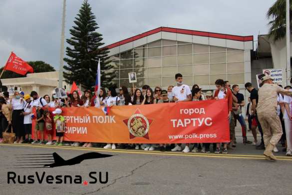 От героев былых времён: «Бессмертный полк» на авиабазе «Хмеймим» в Сирии (ФОТО) | Русская весна