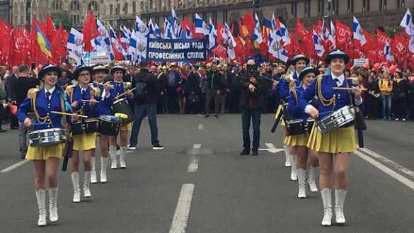 Пусть сильнее грянет буря: по Киеву идет первомайская демонстрация (ФОТО, ВИДЕО) | Русская весна