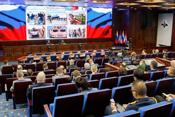 Угроза войны на Донбассе и агрессия НАТО: заявление главы Генштаба ВС РФ для иностранных военных (ФОТО) | Русская весна