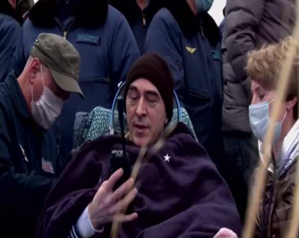 «Союз МС-16» приземлился в Казахстане: за командира на орбите остался русский (ПРЯМАЯ ТРАНСЛЯЦИЯ) | Русская весна