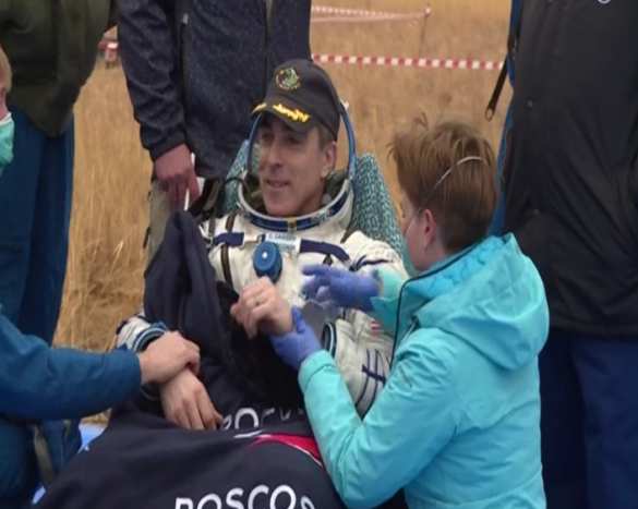 «Союз МС-16» приземлился в Казахстане: за командира на орбите остался русский (ПРЯМАЯ ТРАНСЛЯЦИЯ) | Русская весна