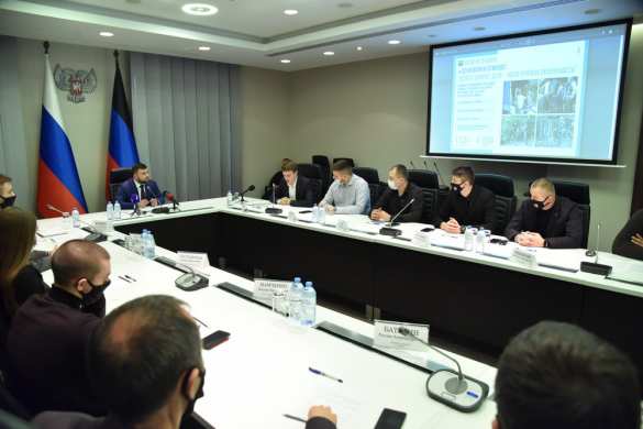 Глава ДНР узнал, чем живёт активная молодёжь Республики (ФОТО) | Русская весна