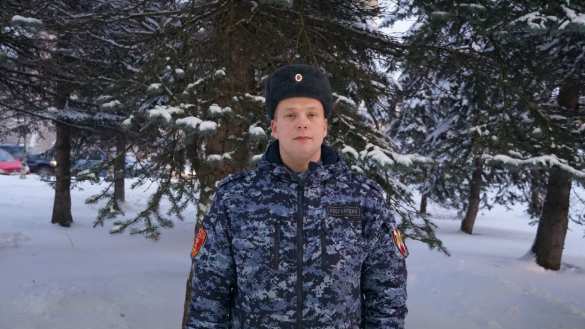 Сотрудник Росгвардии спас провалившегося под лёд рыбака (ФОТО) | Русская весна