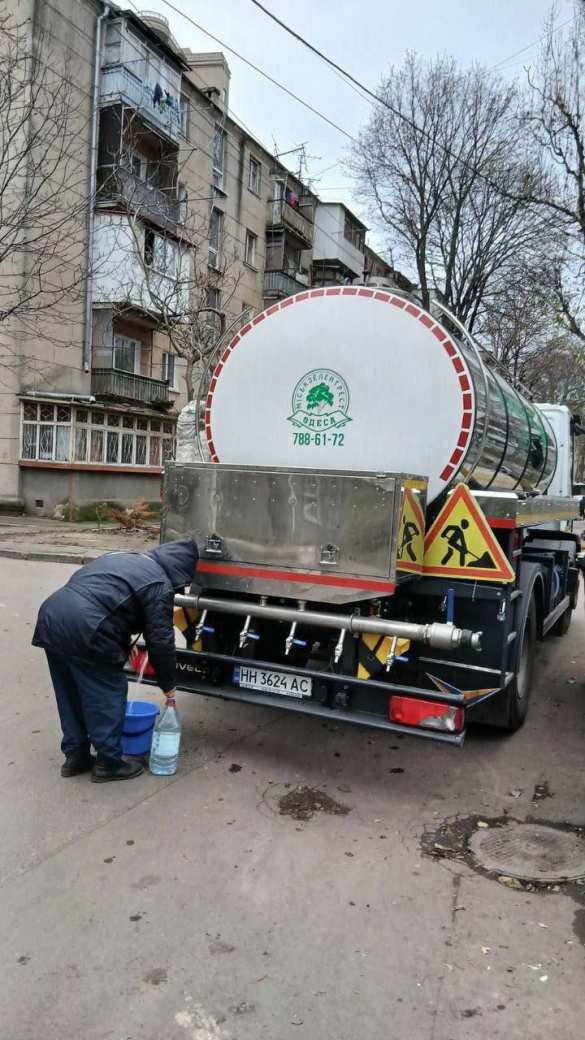 После налёта российских беспилотников в Одессе пропали водоснабжение и свет (ФОТО) | Русская весна