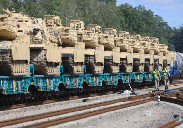 «Уведомляем Белоруссию»: зачем танки США прибывают в Прибалтику (ФОТО) | Русская весна