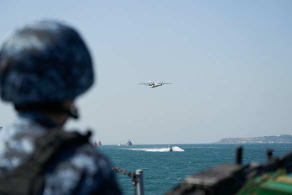 Зеленский в Одессе принял военный парад и поднялся на фрегат «Гетьман Сагайдачный» (ФОТО, ВИДЕО) | Русская весна