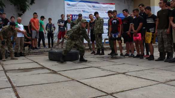 Яркие кадры: Луганчане показали богатырскую мощь (ФОТО) | Русская весна