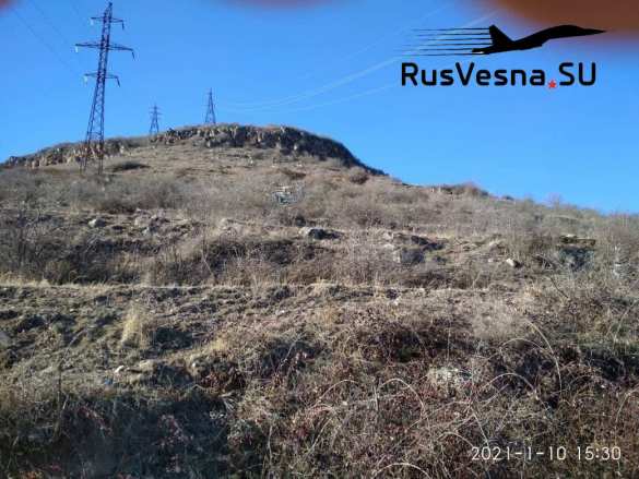 Страшная авария: УАЗ сорвался с обрыва на глазах российских военных в Карабахе (ФОТО) | Русская весна