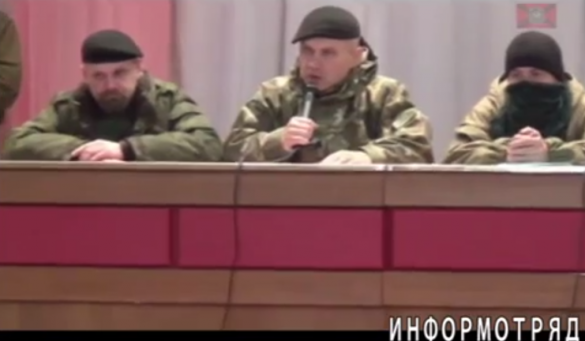 «Расстрелять!» — по инициативе штаба Мозгового состоялся первый народный суд Новороссии над двумя насильниками (видео) | Русская весна