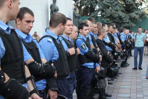 На Майдане переходный период — немного шин перед люстрацией | Русская весна