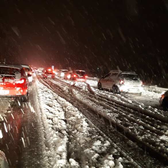 Снежный апокалипсис во Франции: 200 000 домов без света и первая смерть (ФОТО, ВИДЕО) | Русская весна