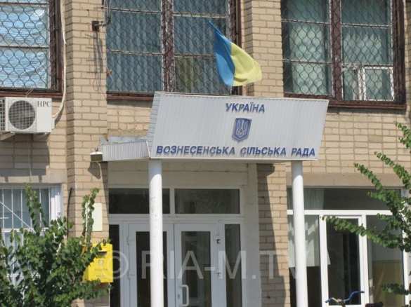 Под Мелитополем женщины перекрыли дорогу, протестуя против мобилизации (фото) | Русская весна