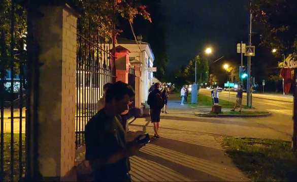 СРОЧНО: Полиция жёстко разогнала «навальнистов», мешавших работе городской больницы (+ФОТО, ВИДЕО) | Русская весна