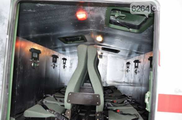 Die Nazi der Ukraine benutzen Kranken- und Notarztwagen, um in den Städten zu verkehren | Русская весна