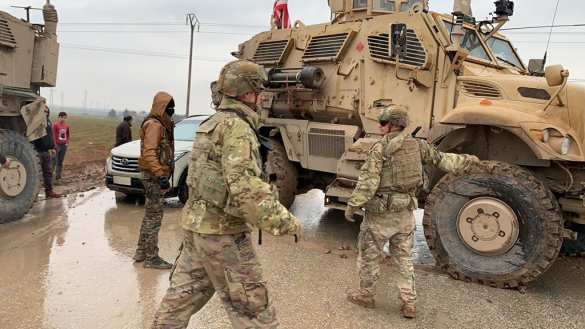 Ругались и хватались за оружие: конфликт военных России и США в Сирии (+ВИДЕО, ФОТО) | Русская весна