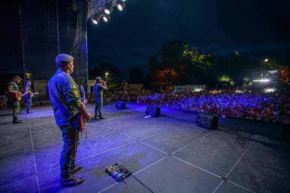 «Нас миллионы русских!» — «Новороссия» покоряет Крым (ФОТО, ВИДЕО) | Русская весна