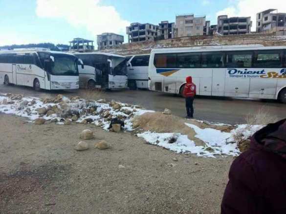 Militants burnt houses before evacuation — rep from liberated Wadi Barada valley outside Damascus (VIDEO, PHOTOS) | Русская весна