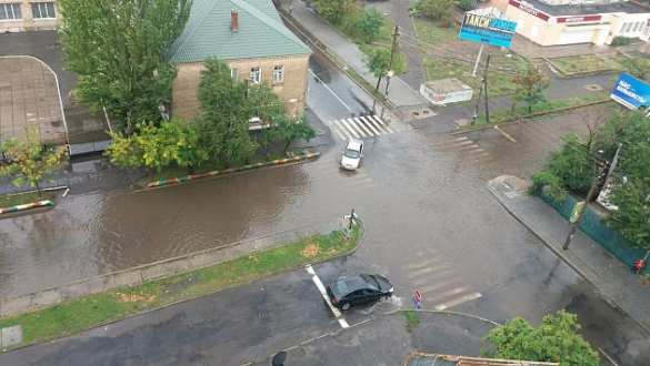 Украинский курорт ушёл под воду после ночного дождя (ФОТО, ВИДЕО)  | Русская весна