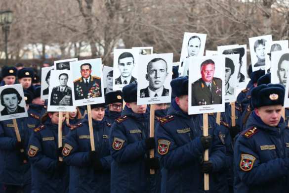 «Бессмертный батальон»: 5000 человек прошли по Москве в память о погибших в Афганистане и на Донбассе (ФОТО, ВИДЕО) | Русская весна