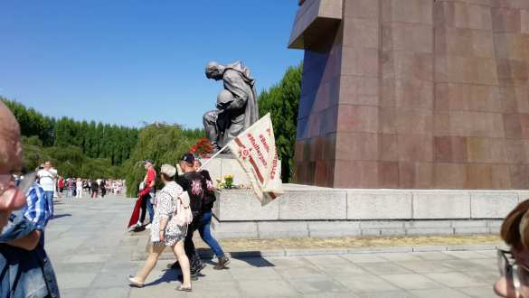 По Берлину прошёл «Бессмертный полк» (+ФОТО, ВИДЕО) | Русская весна