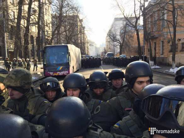 МОЛНИЯ: прямо у администрации Порошенко объявлен новый «Майдан» (+ФОТО) | Русская весна