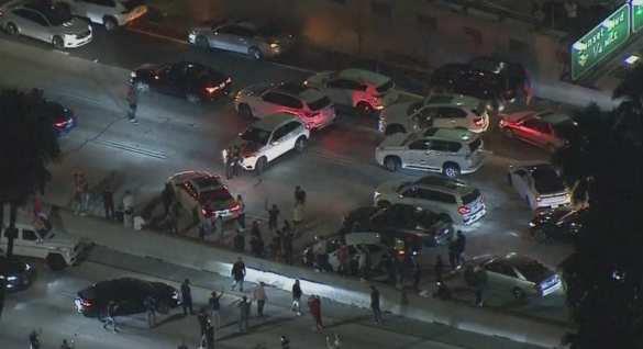 В США армяне восстали из-за Карабаха (ФОТО, ВИДЕО) | Русская весна