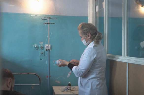 Деревянный бокс и советское оборудование: как лечат больного коронавирусом на Украине (ФОТО, ВИДЕО) | Русская весна