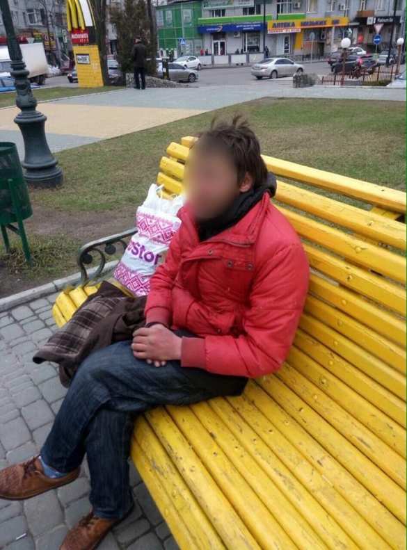 В центре Харькова патрульные задержали бомжа с винтовкой (ФОТО) | Русская весна