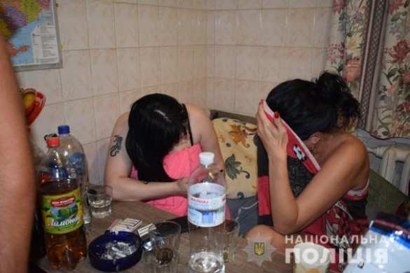 Это Украина, детка: в Николаеве накрыли сеть борделей, обслуживавших иностранных моряков (ФОТО) | Русская весна