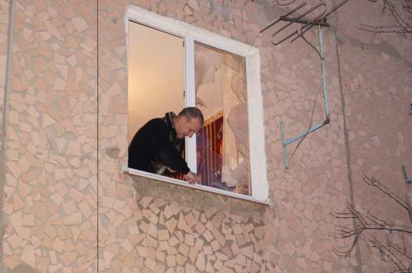 Последствия массированного артобстрела Брянки: серьезные разрушения (+ВИДЕО, ФОТО) | Русская весна