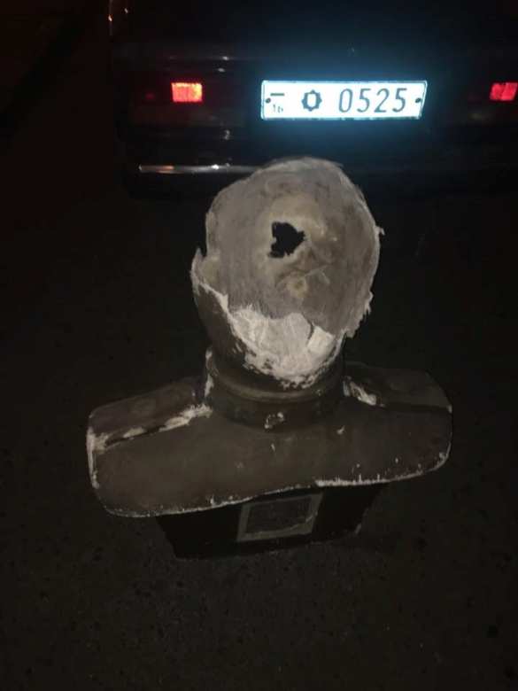 В Одессе разбили бюст маршала Жукова (ФОТО) | Русская весна