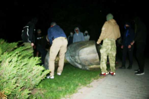 Умножили на ноль: Кернес заявил о неудачной попытке разрушить бюст Жукова в Харькове (+ФОТО) | Русская весна