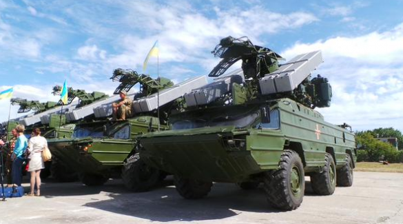 Подготовка к перемирию: Порошенко передает ВСУ 170 единиц техники | Русская весна