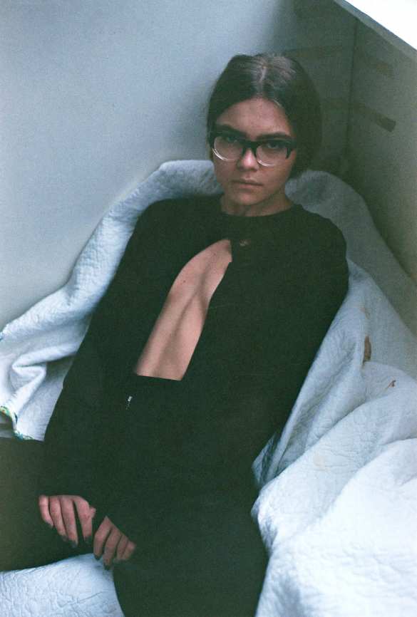 Порно от зам. главы МВД: голая «лолита Авакова» взрывает соцсети (ФОТО 18+) | Русская весна