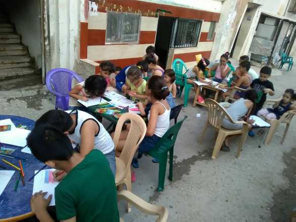 Трогательные кадры: Дети Сирии отправили рисунки солдатам в Дейр эз-Зор (ФОТО) | Русская весна