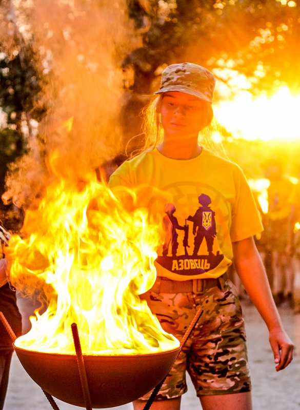 Воспитать нациста: «Азов» открыл новую смену детского лагеря (ФОТО, ВИДЕО) | Русская весна