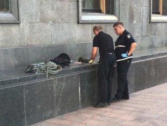 Возле здания Верховной рады задержан дезертир с гранатой (ФОТО) | Русская весна