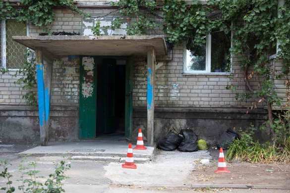 Типичная Украина: в Днепропетровске беременной женщине в окно бросили гранату (ФОТО) | Русская весна