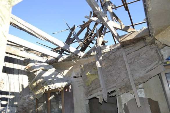 Докучаевск на линии огня: «Один из снарядов взорвался в детском садике» (фото) | Русская весна