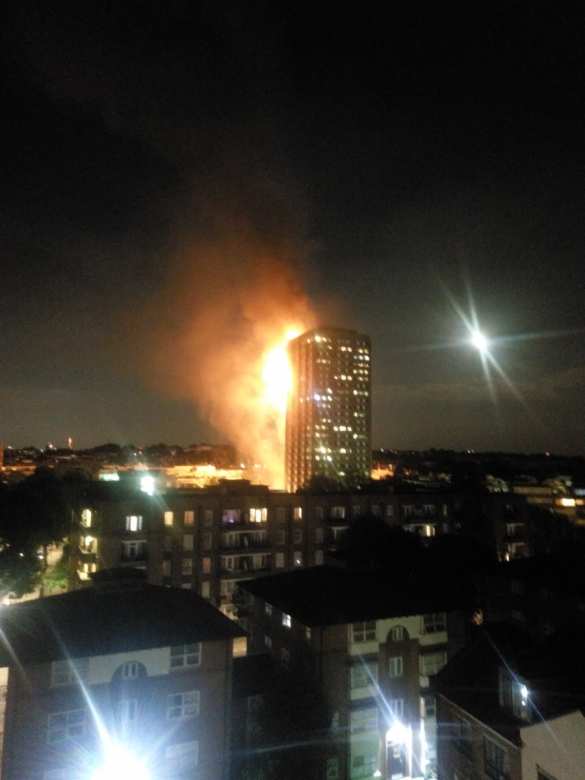 24-этажный дом полностью выгорел в Лондоне (ФОТО, ВИДЕО) | Русская весна