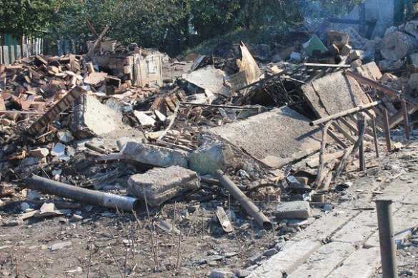 Донбасс в огне: хунта продолжает уничтожать города и села (фото и видео) | Русская весна